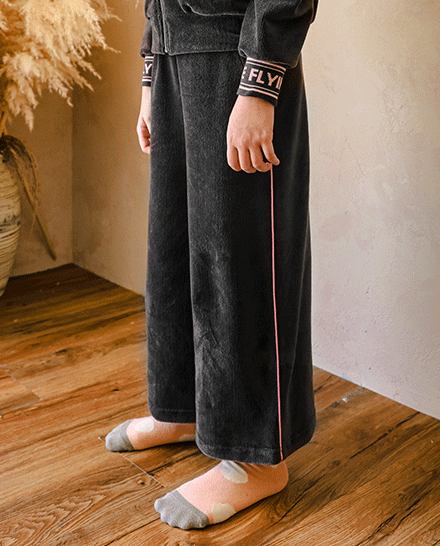 (Charcoal)Piping Velour Pants